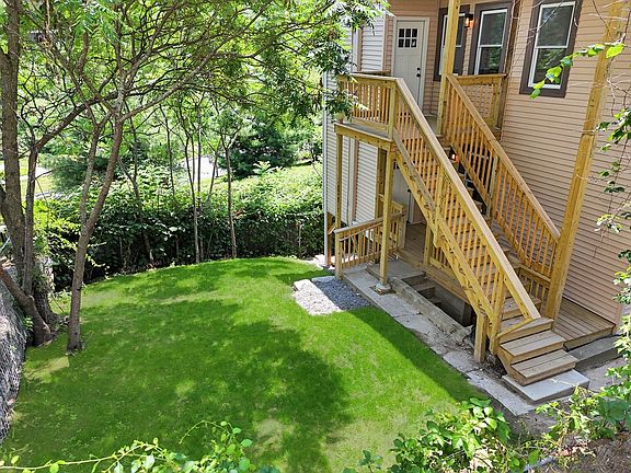 4th image of 8 Sheldon St