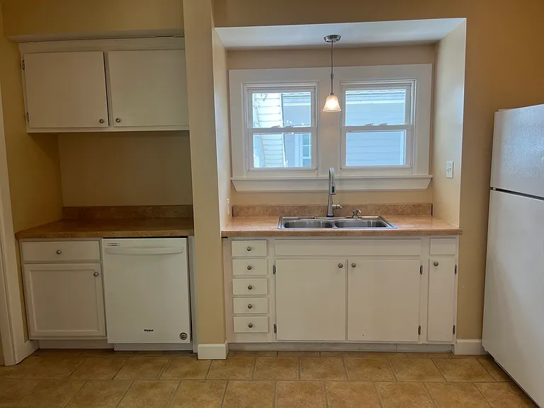 5219 Carrollton Ave — Photo 8