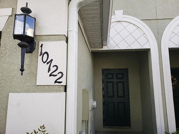 2nd image of 10722 Savannah Wood Dr