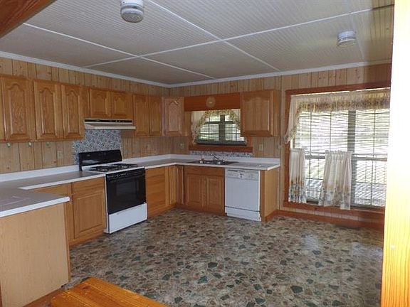 2nd image of 126 County Road 1515