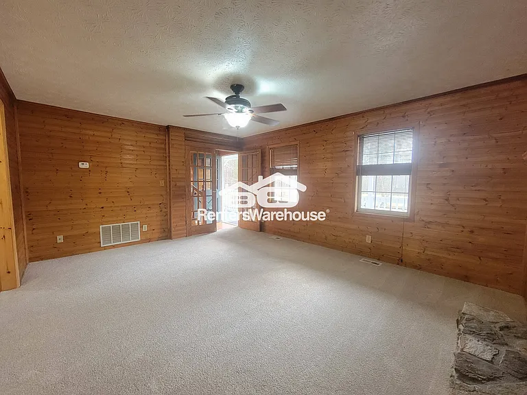 11855 Jones Ferry Rd — Photo 10