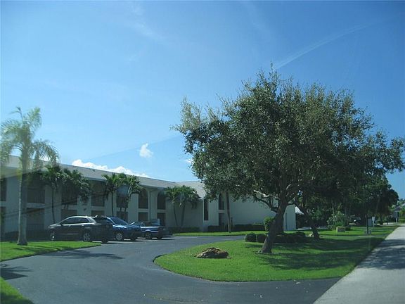 3rd image of 1935 Cobia Dr