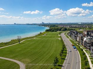 22 Lookout Dr #C, Clarington, ON L1C 7G1