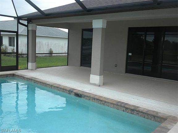 3rd image of 217 NW 3rd Pl