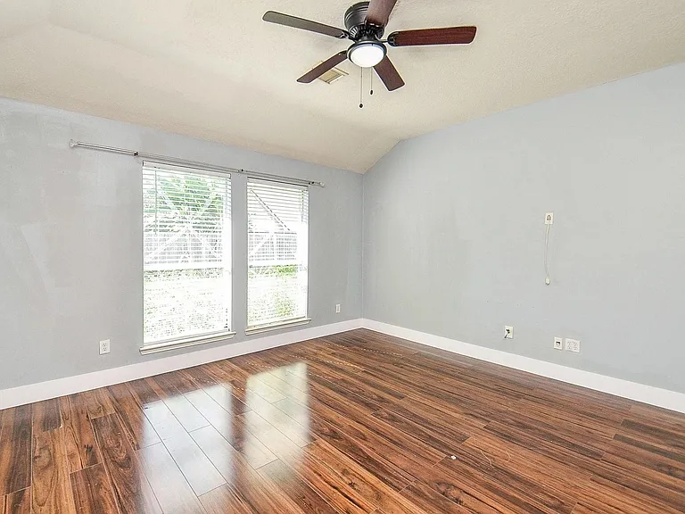 16307 Scotch Hollow Ln — Photo 15