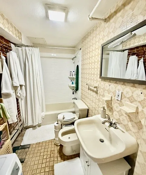 8 Harris St #4 — Photo 12