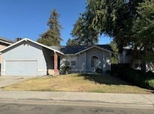 6047 E Cimarron Ave, Fresno, CA 93727
