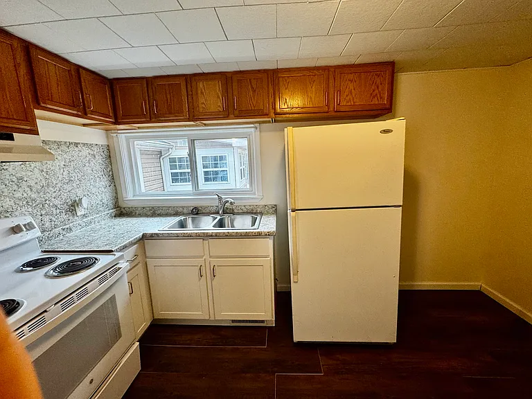 30 Reed Rd — Photo 10