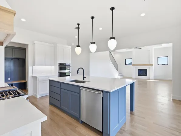 4109 Hydrangea Dr, McKinney, TX 75071