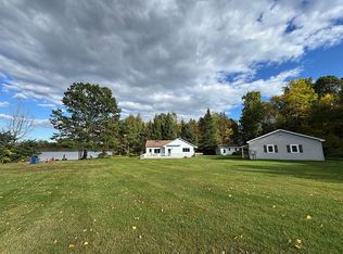 84 Fishermans Cv, Crown Point, NY 12928
