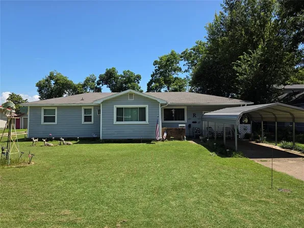 603 E Robert S Kerr Blvd, Wynnewood, OK 73098