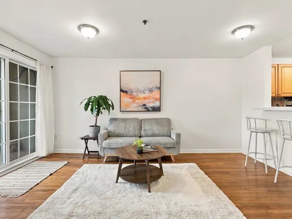 318 54th Street image 1 of 12