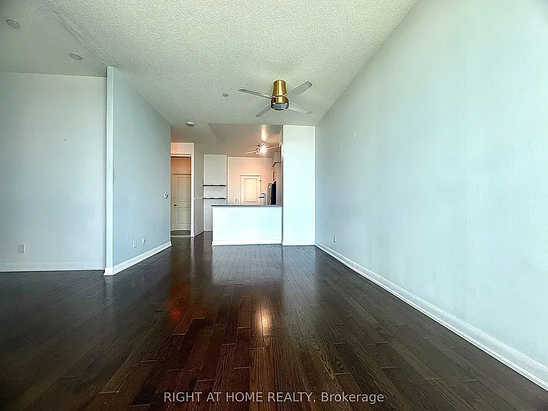 215 Sherway Gardens Rd #Penthouse 101 — Photo 8