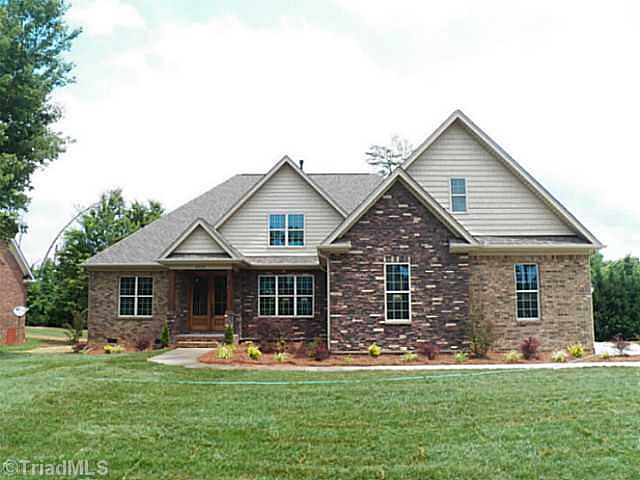 2nd image of 4619 Beacon Park Ln