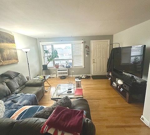 3rd image of 4342 N Kedvale Ave APT 3C