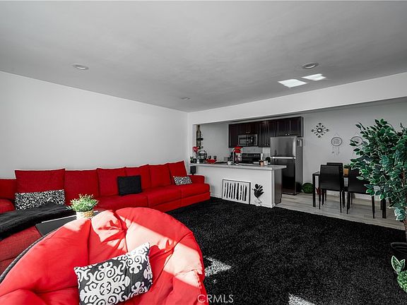 5th image of 3088 Panorama Rd APT D