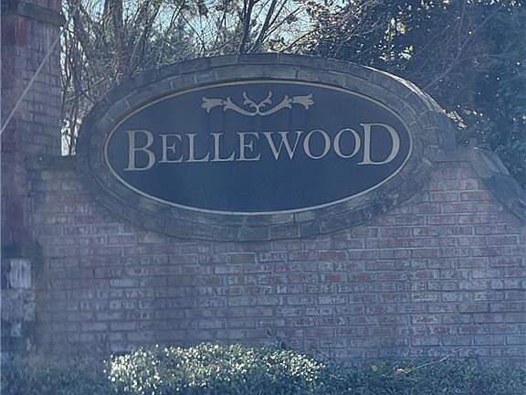 3rd image of 6271 Spring Knoll Ct