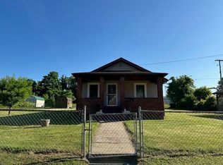 1607 Sycamore St, Kenova, WV 25530