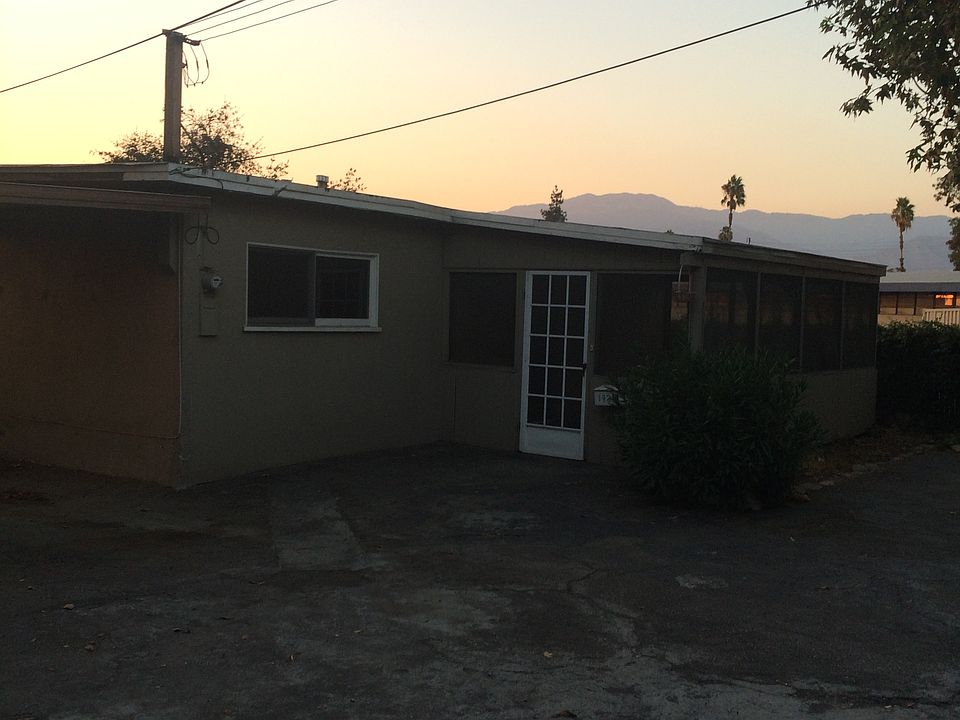 Front view of the apartment.