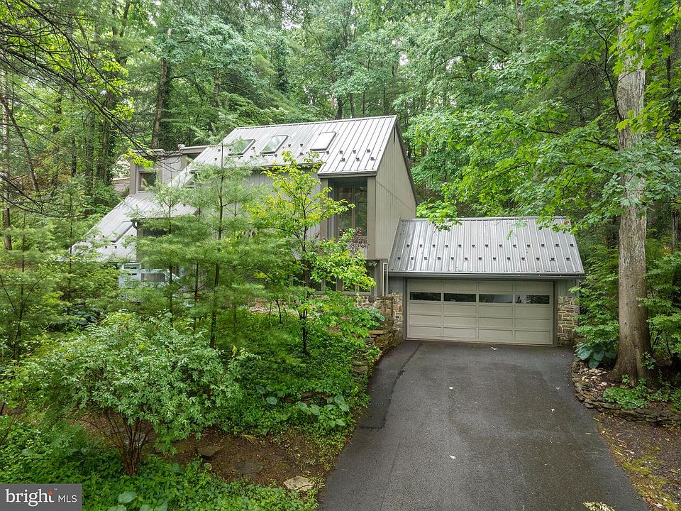 1st image of 17 Coventry Ln