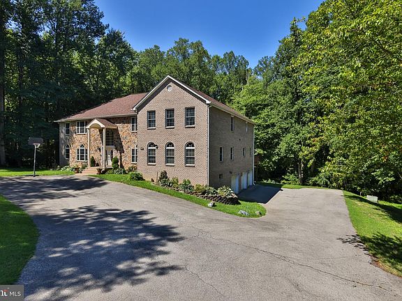 5th image of 5700 Bost Ln