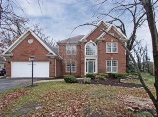 995 Acorn Hill Ln, West Chicago, IL 60185