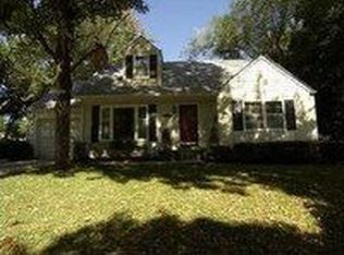 4914 W 69th Trl, Prairie Village, KS 66208