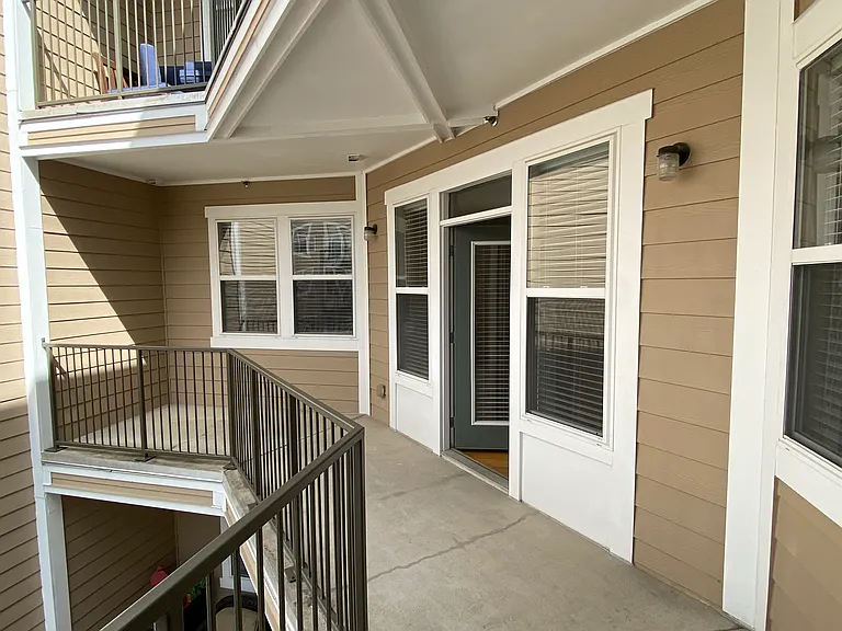 3000 Vanderbilt Pl #320 — Photo 43