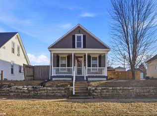 308 S Adams St, Burlington, IA 52601