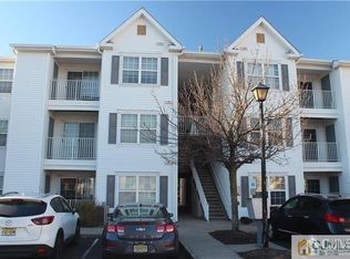 336 Waterford Dr, Edison, NJ 08817