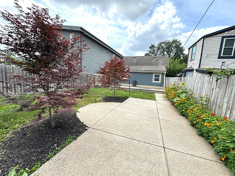 1242 Cottage Ave — Photo 29