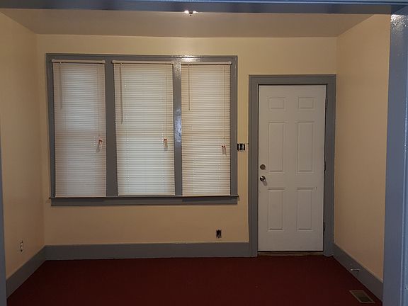 3rd image of 5087 Sobieski Ave