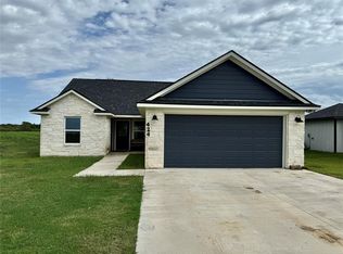 424 East St, East Bernard, TX 77435