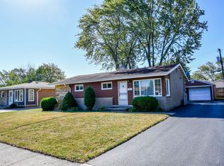 331 E La Porte Dr, Addison, IL 60101