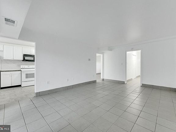 3rd image of 1117 Kaye Ct