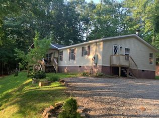 243 Artist Haven Ln, Sylva, NC 28779