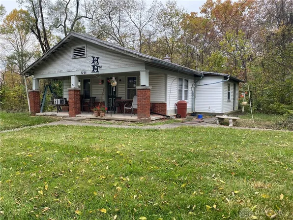 7795 Hetzler Rd, Middletown, OH 45042