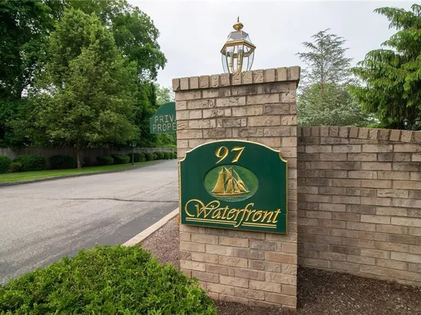 97 Farnum Pike Unit 1, Smithfield, RI 02917