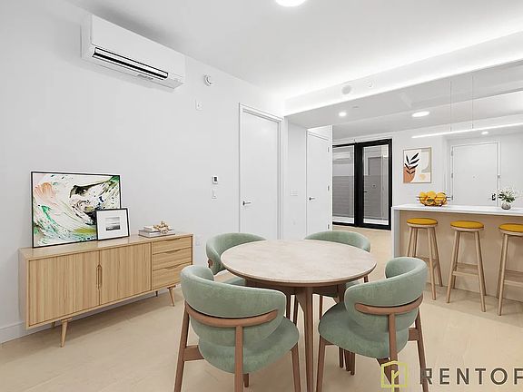 4th image of 555 W 45th St #6B