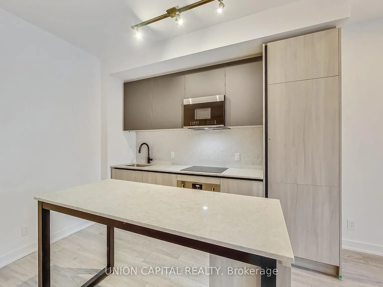 2 bed, $2,825 — Photo 4