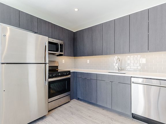 3rd image of 840 Fulton St #301