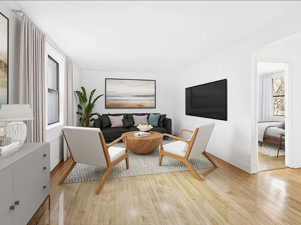 305 W 18th St APT 2F, New York, NY 10011