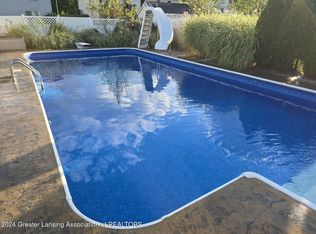 3455 Donamere Dr, Lansing, MI 48906