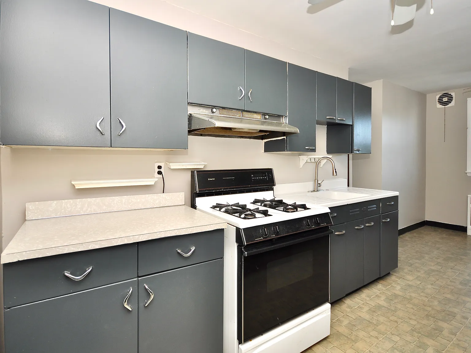 2 bed, $1,750 — Photo 4