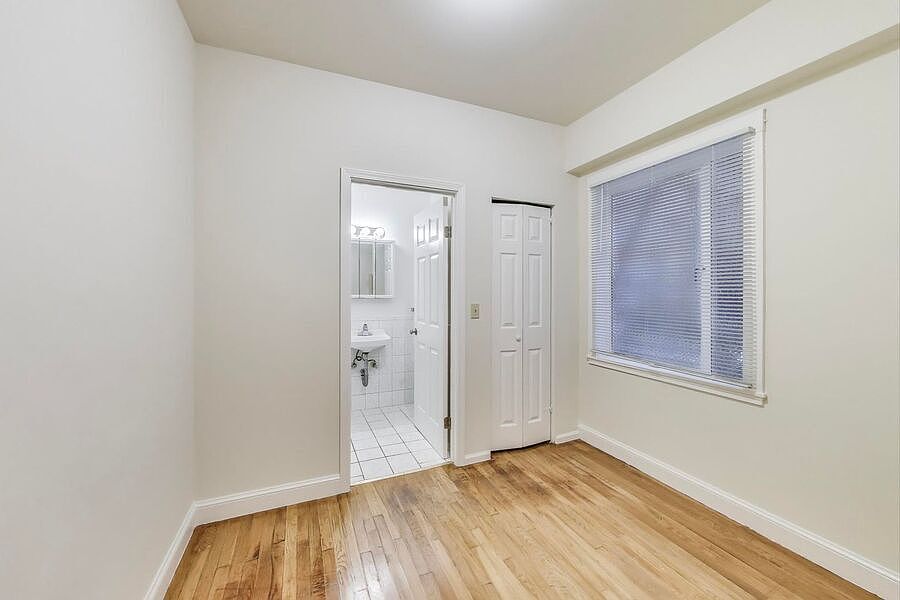 1st image of 10 Brooklyn Pl APT 3