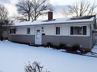 6282 Springwood Rd, Parma Heights, OH 44130