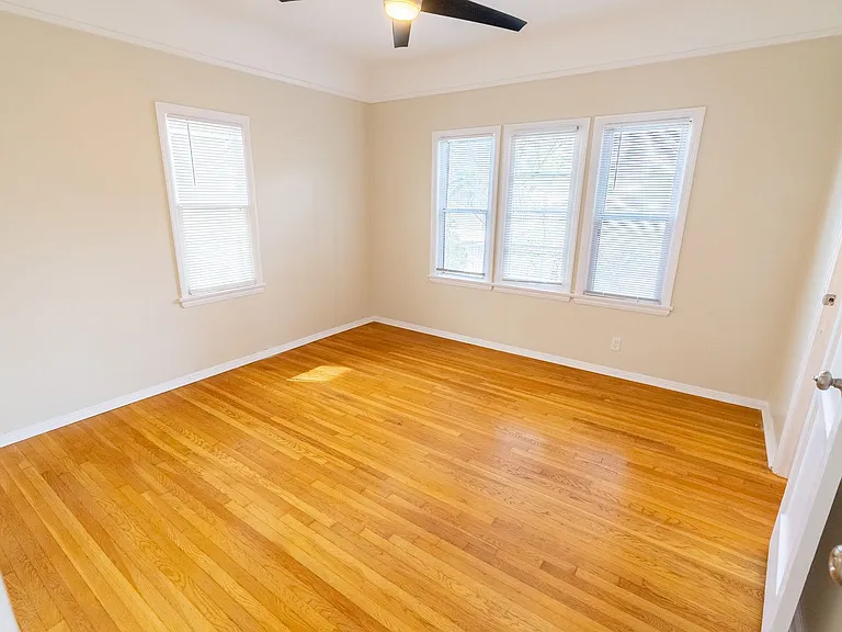 147 North Hamilton Drive — Photo 23