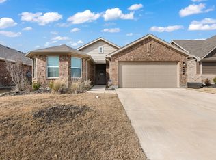608 Breckenridge Park Dr, Alvarado, TX 76009