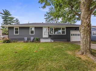 2227 Yorkshire Dr, Decatur, IL 62526