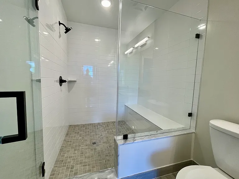 New Avery Pointe East — Photo 39